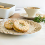 Mandel-Matcha-Kekse-Weihnachtskekse-Weihnachten-Kekse