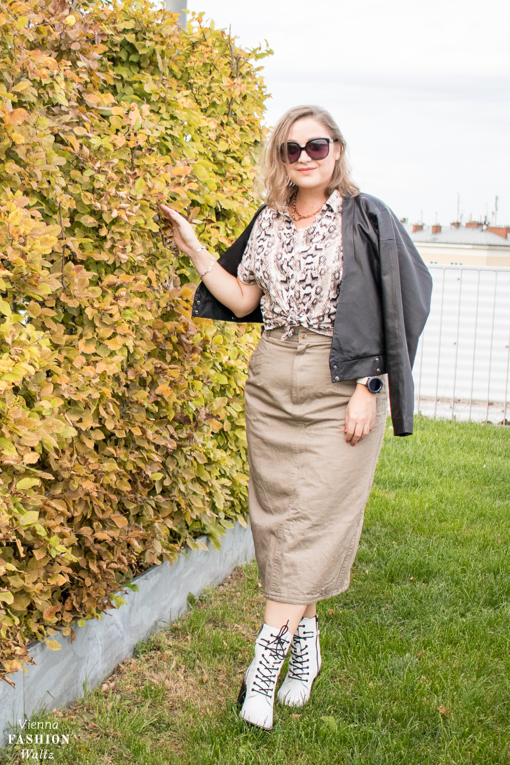 Herbst Outfit und die besten Trends für den Übergang, stylishe Ideen für einen coolen Look
